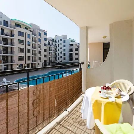 Apartment 1bedroom W Balcony &kitchen Wifi ❤rx❤ *