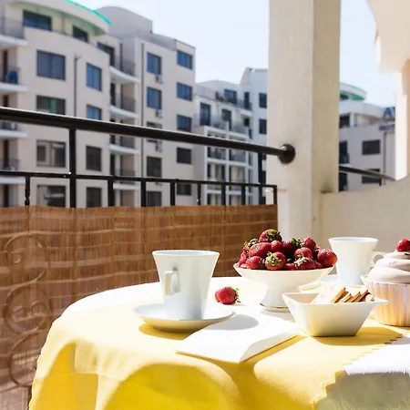 1bedroom W Balcony &kitchen Wifi ❤rx❤ Апартамент *
